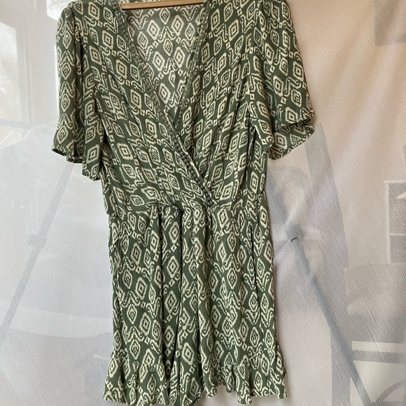 Lily Rose Green Patterned Romper XXL - Picture 9 of 10